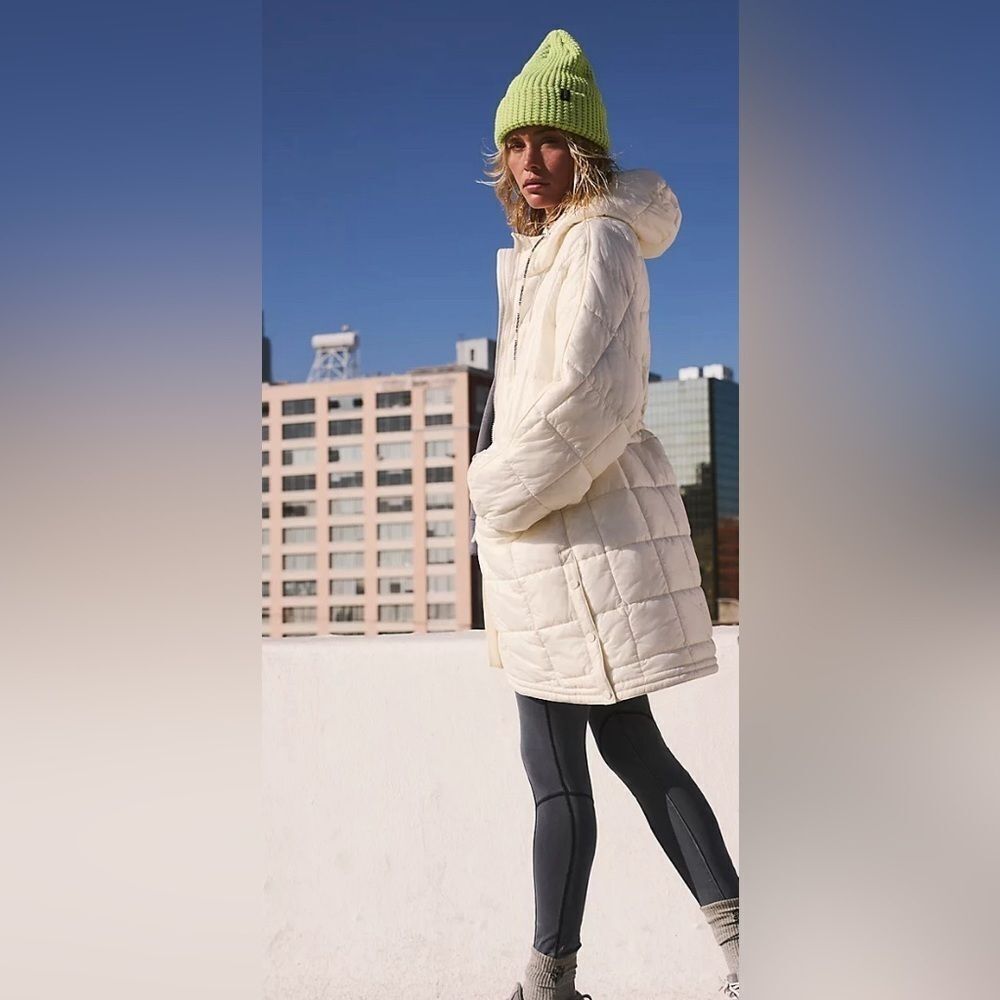 FP Movement Patricia Packable Poncho Puffer Size L